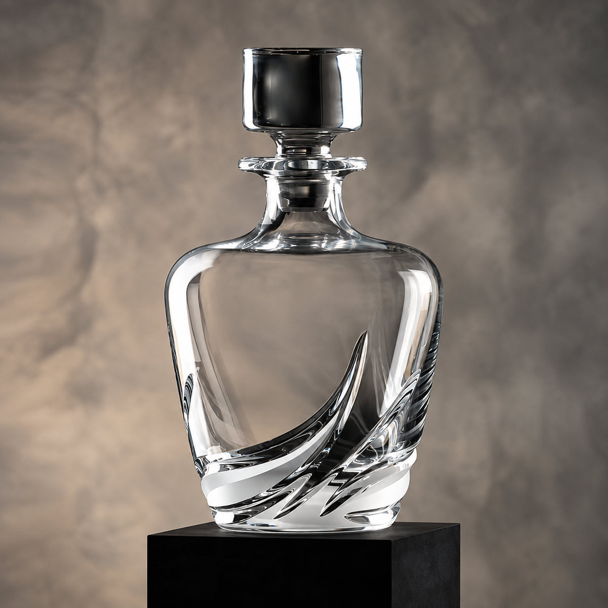 Handcrafted Cetona Italian Crystal Whiskey Decanter (850 ml)
